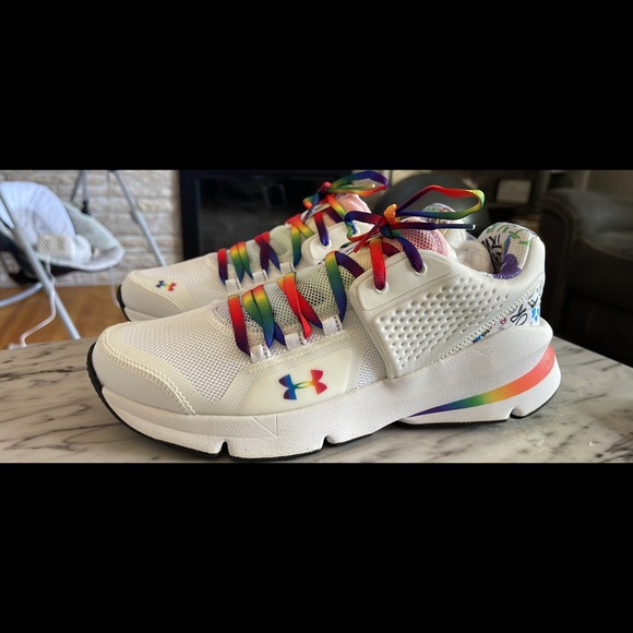 Under armor pride shoes - Picture 2 of 4